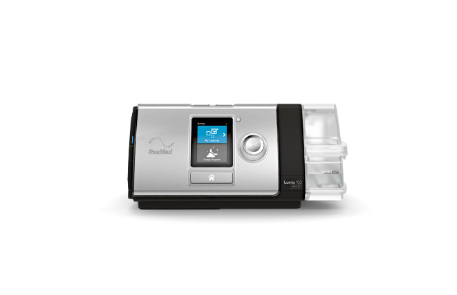 Аппарат для двухуровневой неинвазивной вентиляции легких Lumis 150 VPAP ST можно настраивать под индивидуальные потребности пациента с ИБС и апноэ