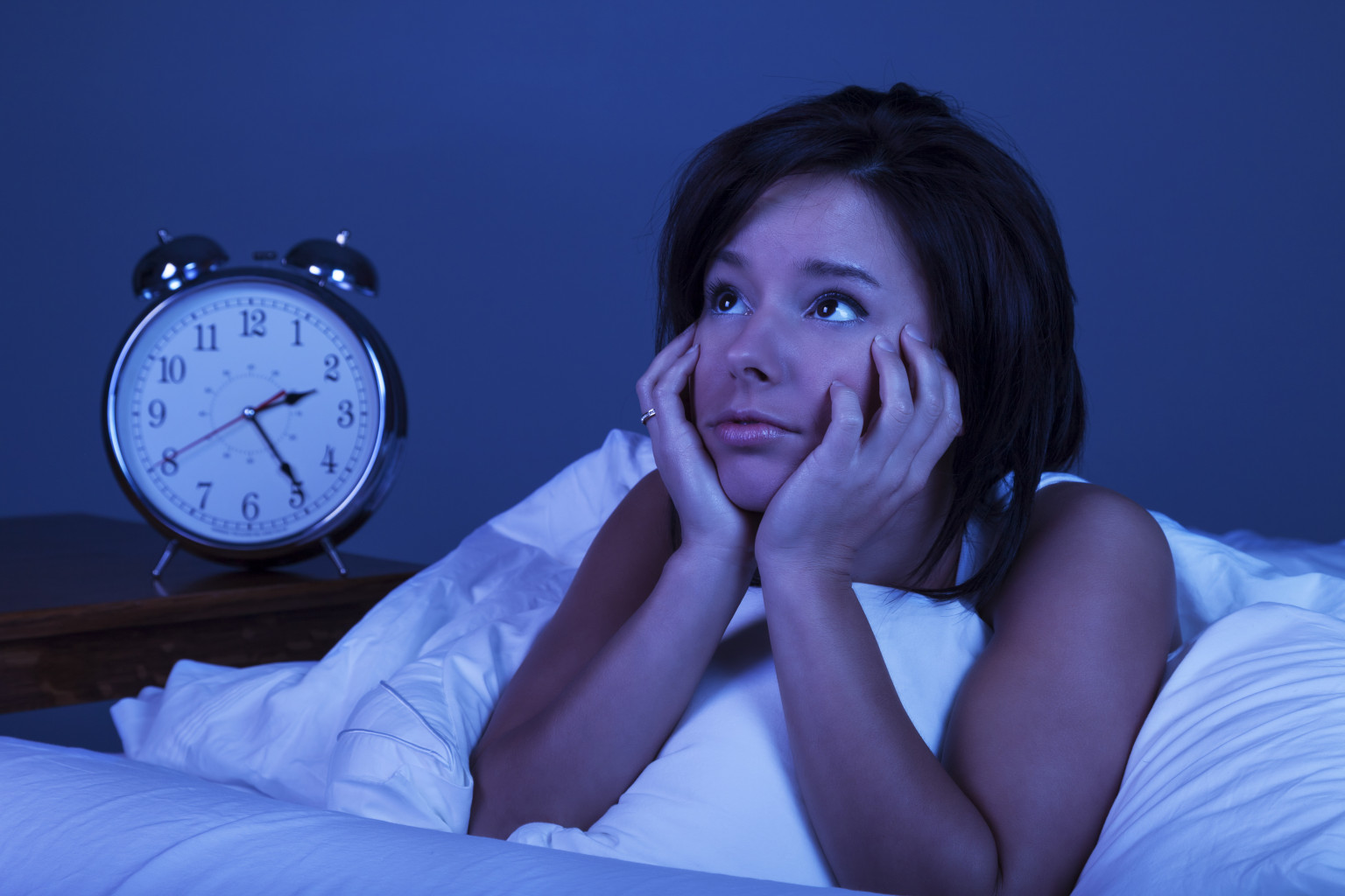 Люди с синдромом задержки фазы сна не могут заснуть до поздней ночи, а иногда и до утра